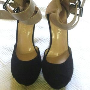 Liliana - Suede Open Toed Wedges - Size 6.5